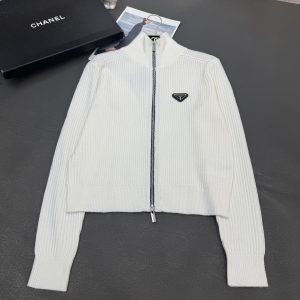 Prada 26 Early Spring New Wool Gold Thread Cardigan