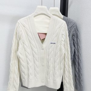 Miu Miu 26 Early Spring New Cable Logo V-neck Long Sleeve