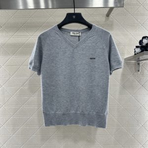 Miu Miu 26 Early Spring New Heart Neck Letter Knit Short Sleeve