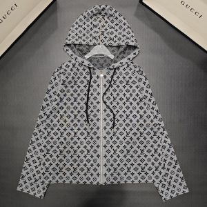 Louis Vuitton 26 Early Spring New Monogram Hooded Cardigan