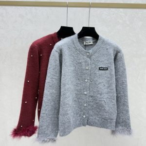 Miu Miu 26 Early Spring New Beaded Feather Round Neck Cardigan
