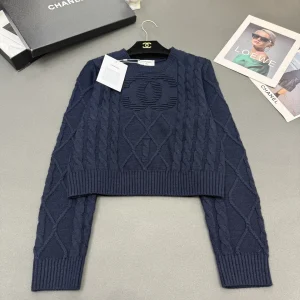 Chanel 26 Early Spring New 100% Wool Logo Long Sleeve