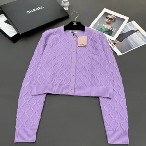 Miu Miu 26 Early Spring New Resort Check Cardigan