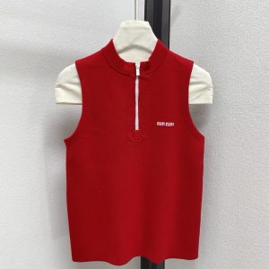 Miu Miu 26 Early Spring New Solid Logo Half Zip Vest