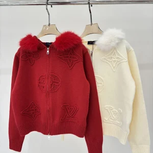 Louis Vuitton 26 Early Spring New Hooded Fur Trim Cardigan
